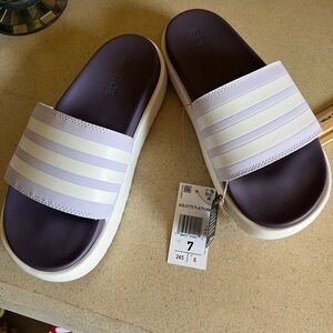 NWTAdidas – Size 7 Purple Lavendar/White Wedge Open Toe Slide On Platform Sandle